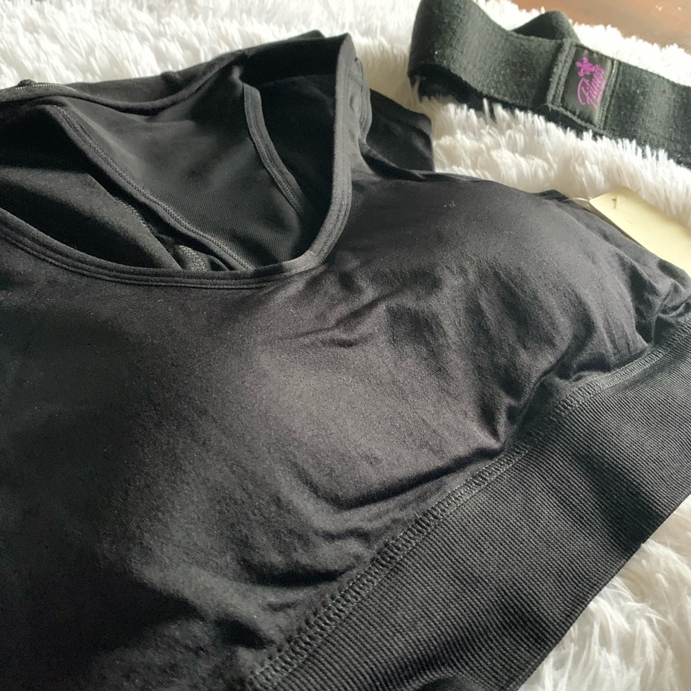 โค๏ธ S/M YELETE Hooded Sports bra - Picture 3 of 6